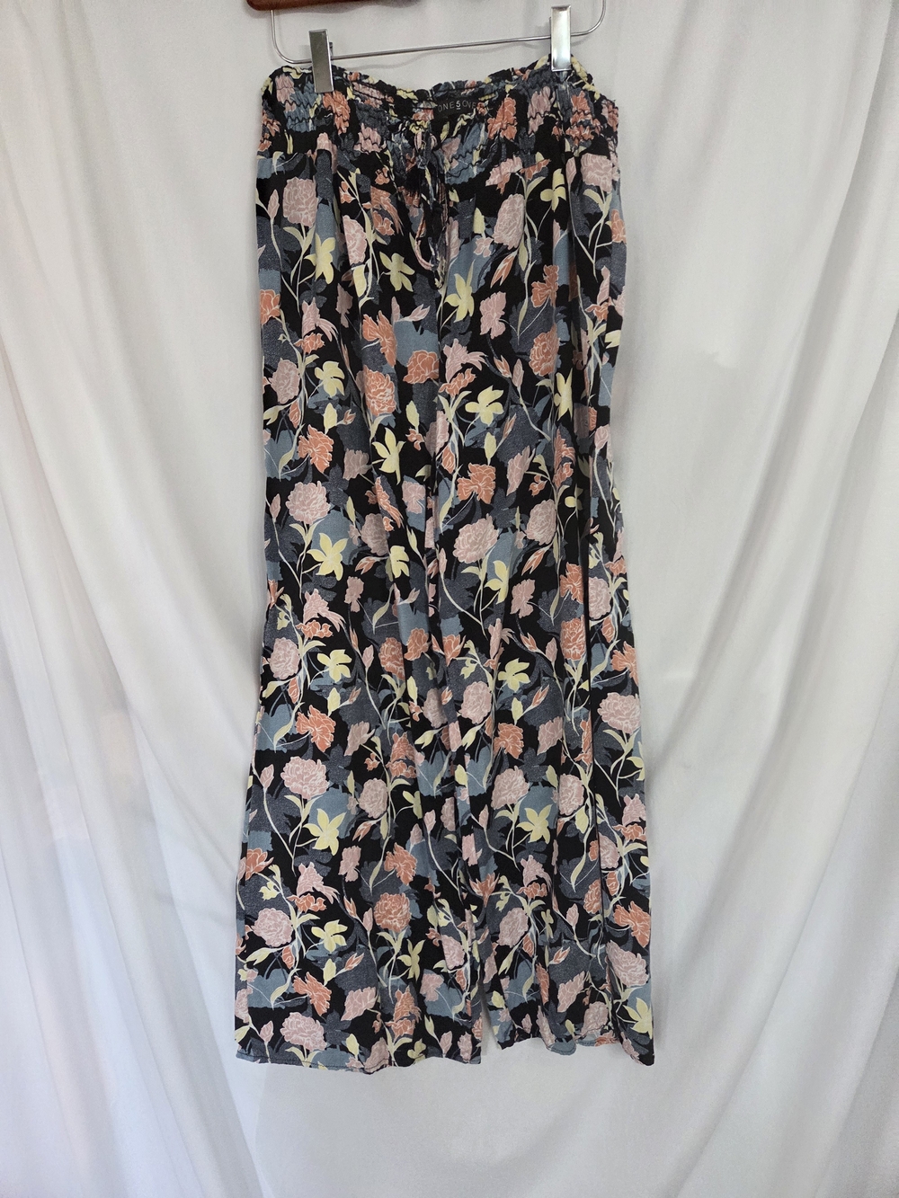 one 5 one Wide-Leg Floral Pants - Black with Pink & Yellow Flowers Sise XL